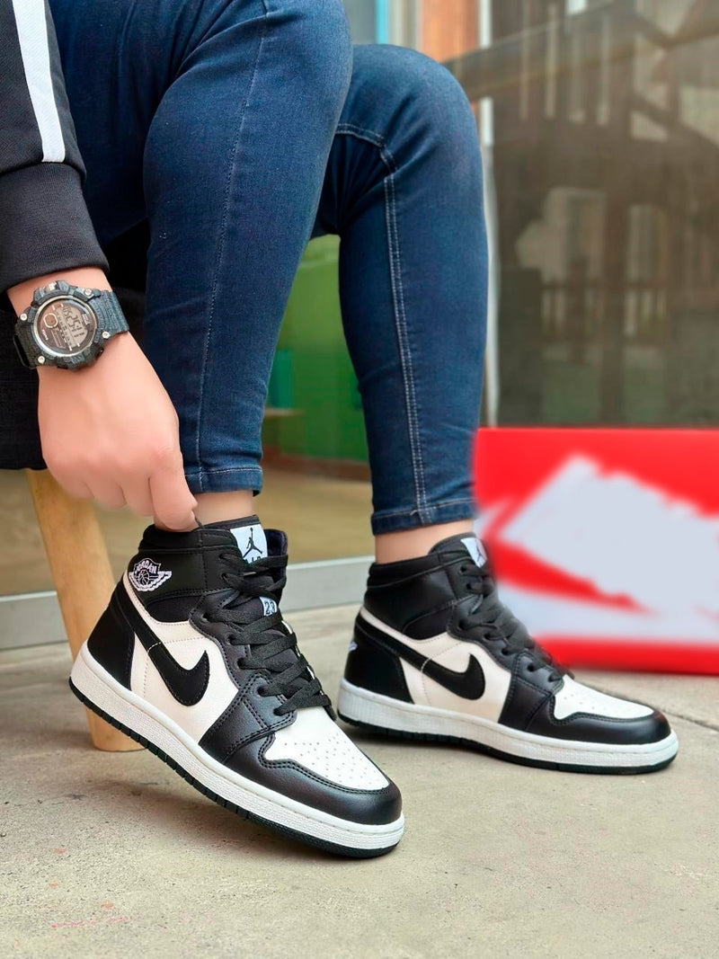 RETRO 1 | Negro Blanco