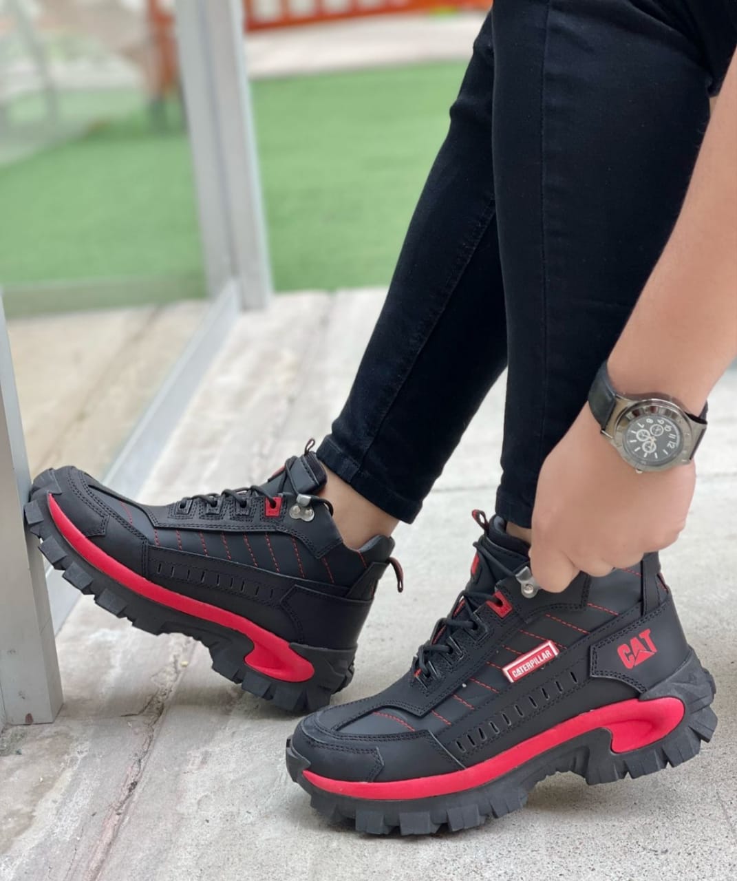 BOTIN INTRUDER - NEGRO ROJO